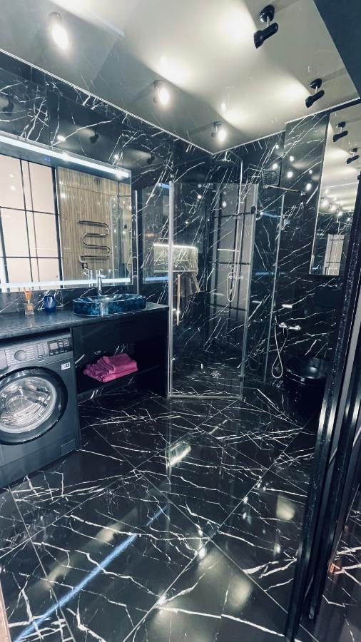 Luxury Design Apartments In The Center Of Kiev Eksteriør billede