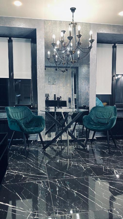 Luxury Design Apartments In The Center Of Kiev Eksteriør billede