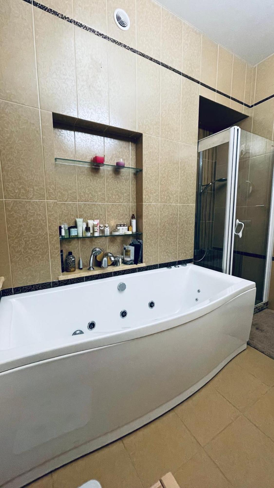 Luxury Design Apartments In The Center Of Kiev Eksteriør billede